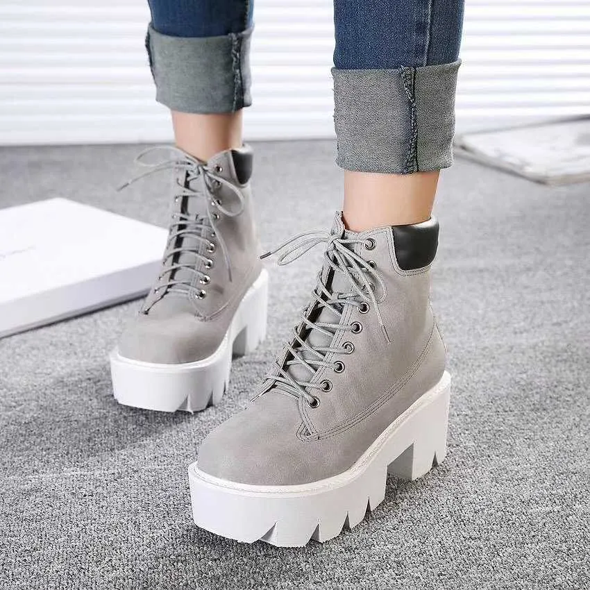 Square Heels Lace-up Platform Boots AD12192