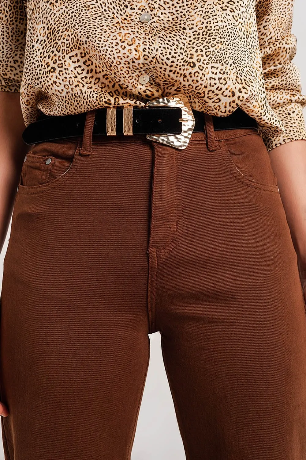 Wide Leg Jeans in Camel Brown